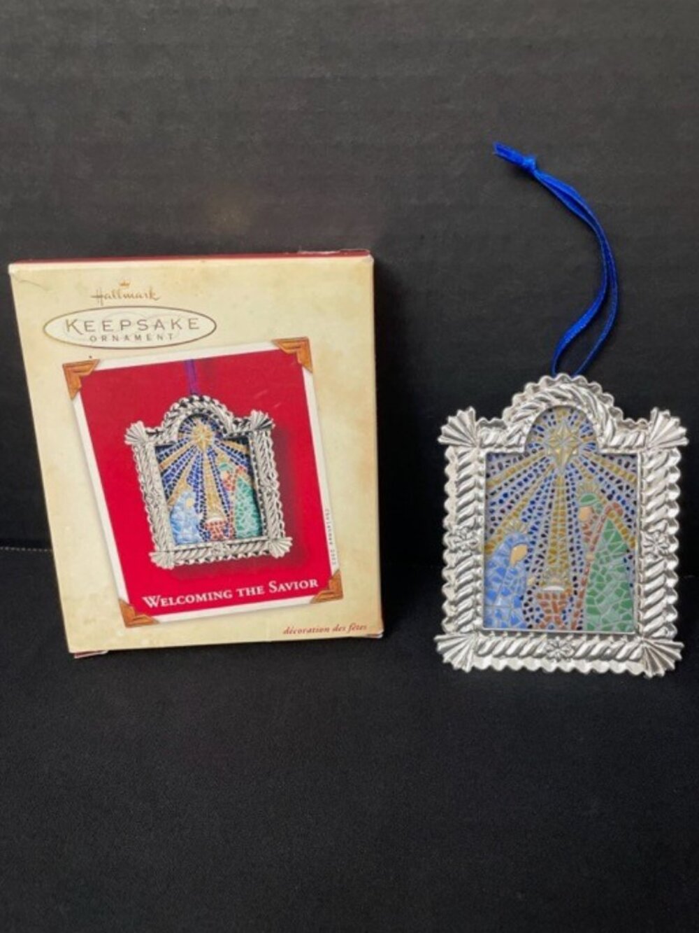 Hallmark Keepsake Welcoming the Savior Christmas Ornament in Box 2002 Mosaic‎